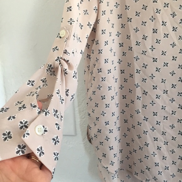 LOFT Blush blouse long sleeved - Picture 2 of 4